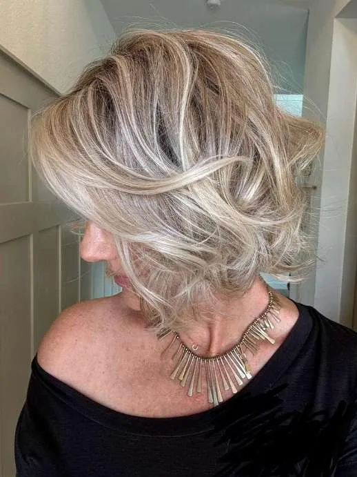 Crowd Pleaser | HF Synthetic Lace Front Wig (Mono Part)