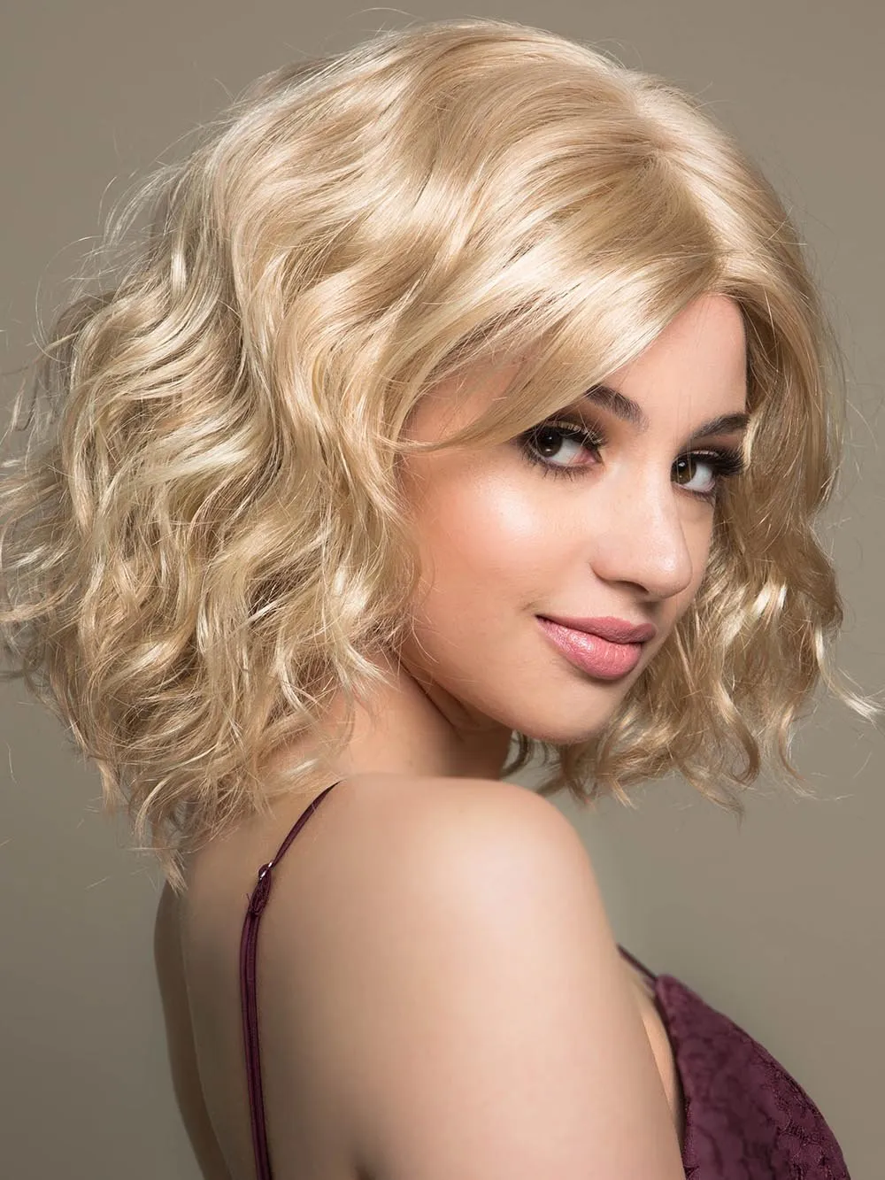 Dakota | Synthetic Wig (Mono Part)