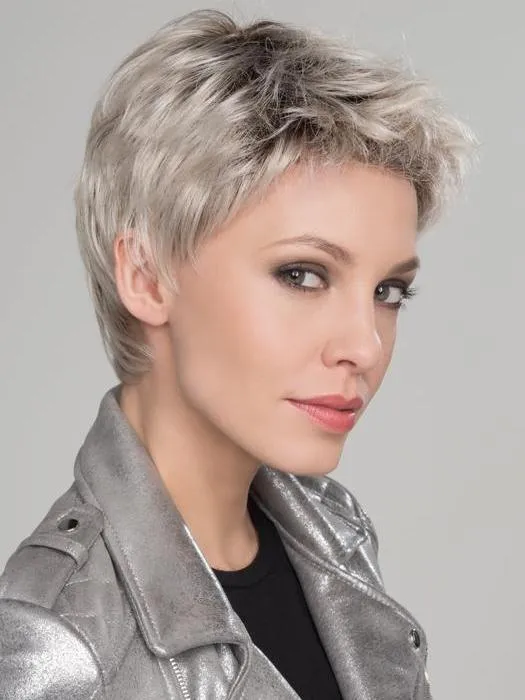 Risk | Synthetic Lace Front Wig (Mono Crown)
