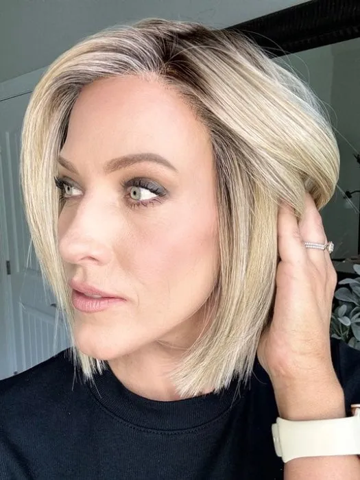 Santa Monica | Synthetic Lace Front Wig (Mono Part)