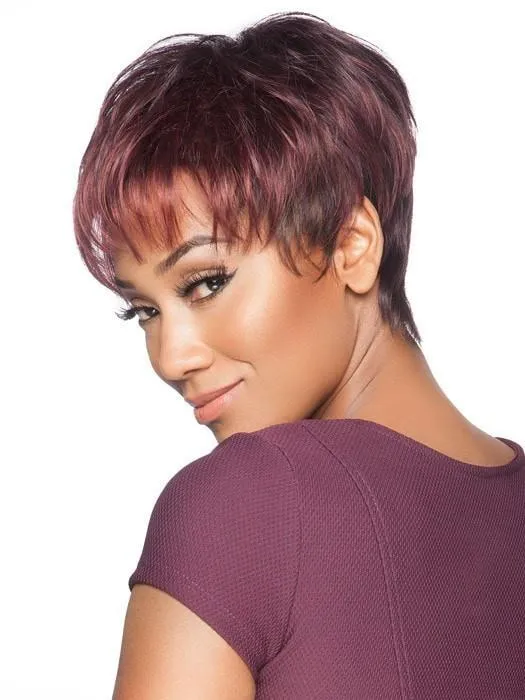 Stop Hi Tec | Short Synthetic Wig (Mono Crown)
