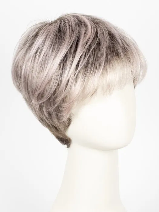 Stop Hi Tec | Short Synthetic Wig (Mono Crown)
