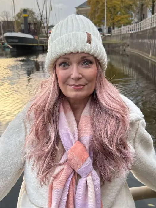 Wren | Synthetic Wig (Basic Cap)
